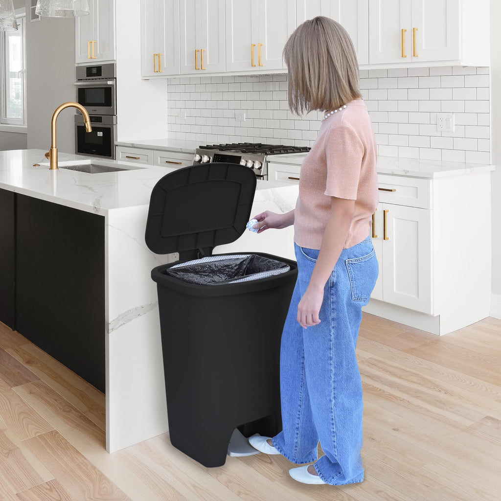 Glad Trash Can with Clorox Odor Protection | Plastic Bin, 20 Gal, Black
