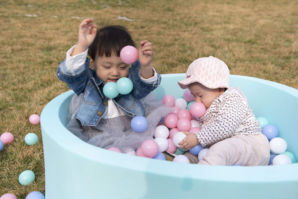 MoonxHome Ball Pit Balls for Toddlers & Dog, BPA Free Crush Proof Plastic Toy Balls for Ball Pit, Children's Pool Water Toys, Ideal Gift for Christmas Balls for Play Tent 2.15" 100pcs White&Green&Blue