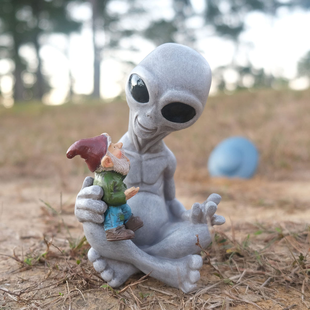 BELLA HAUS DESIGN Andre' & Fritz Friendship Stories Alien and Gnome Garden Statue | Poly-Resin 6.5" h x 4" w x 3.5" d Outdoor Décor (Stories - Garden Statue)