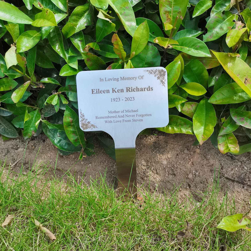 Signxuni Engraved Memorial Plaques for Outdoors, Stake Mounted Metal Plaque