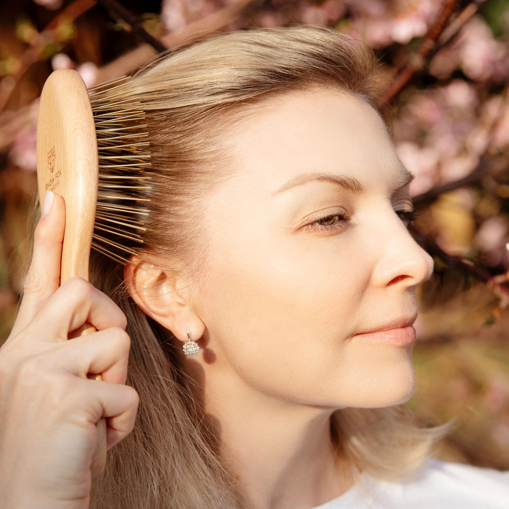 Snow Fox Skincare Gua Sha Hair Brush - Wooden Edition. Scalp Massage Comb with Gold-Plated Metal Bristles for Healthy Follicles. Soothing Gua Sha Acupressure Tool for All Hair Types