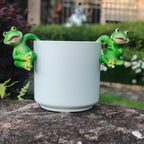 LithosKryos 3 PCS Playful Frog Statues Pot Hugger Decorations for Plant, Miniature Frog Figurines,Women Gifts,Garden Decor Outdoor, Suitable for Flower, Courtyard and Lawn Decorations
