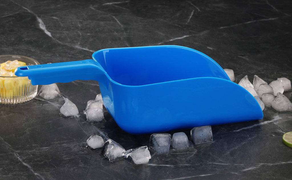 New Star Foodservice Commercial Grade Polycarbonate Plastic Utility Ice Scoop, Blue, 64 oz