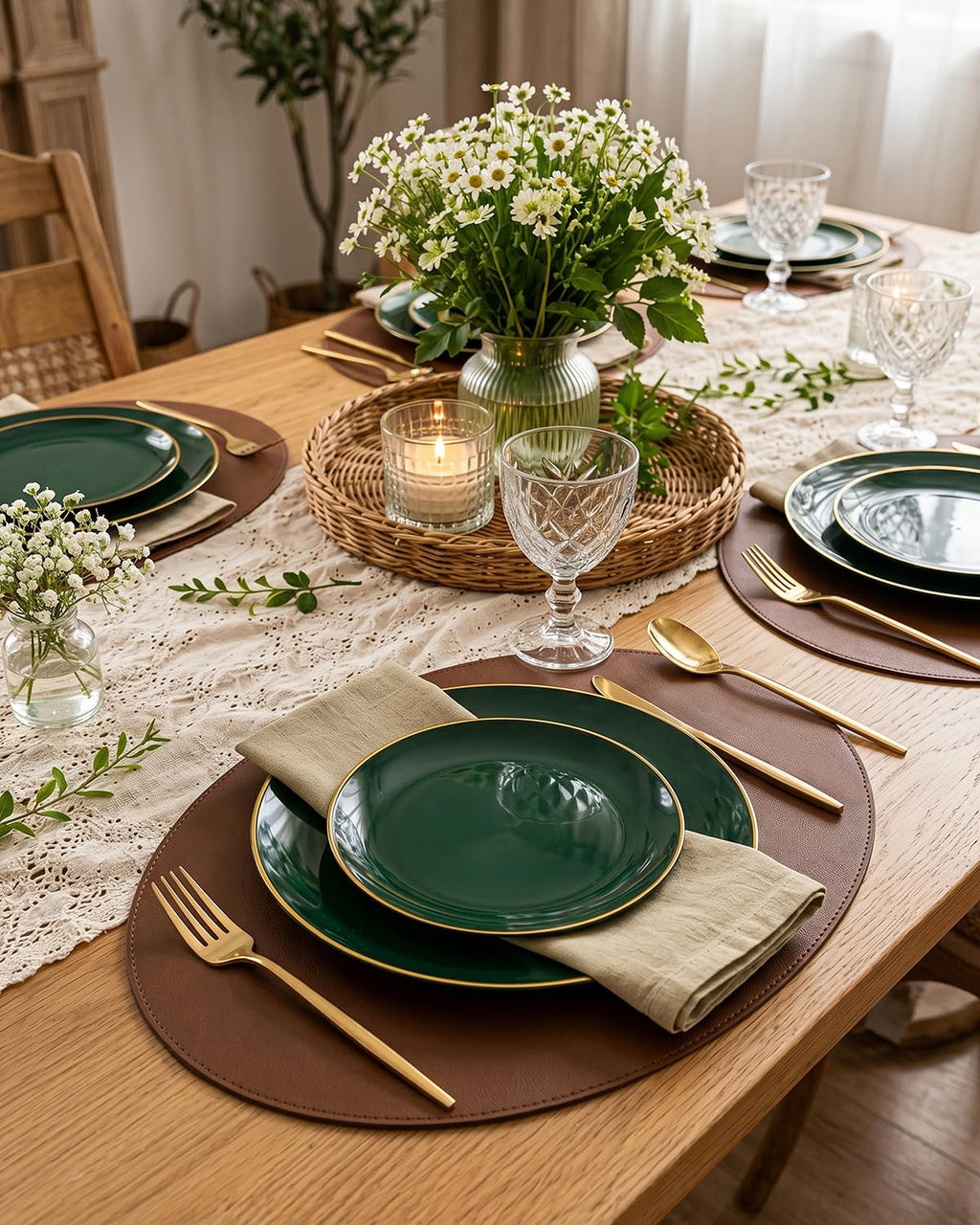 PULOTE 100PCS Green Plastic Plates - Green Disposable Plates With Gold Rim - Include 50 Pieces Dinner 10.25inch,50 Pieces Dessert 7.5inch for Party&Christmas