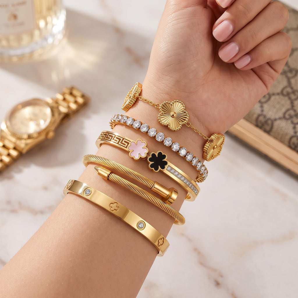 Camhanno Gold Bangle Bracelets for Women - Stainless Steel Stackable Bangles Non-Tarnish Clover Lucky Charm Bracelets, Trendy Gift for Girlfriend/Wife on Christmas Valentine’s Birthday