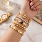 Camhanno Gold Bangle Bracelets for Women - Stainless Steel Stackable Bangles Non-Tarnish Clover Lucky Charm Bracelets, Trendy Gift for Girlfriend/Wife on Christmas Valentine’s Birthday