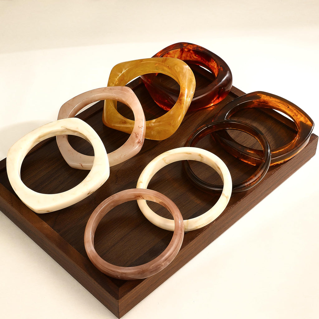 Vieyomn 8 Pcs Irregular Chunky Wide Wrist Bangle Bracelet Colorful Acrylic Resin Bangle Bracelets Set for Women