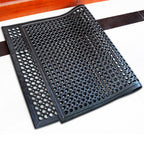 New Star Foodservice Commercial Grade Grease Resistant Anti-Fatigue Rubber Floor Mat, 36" x 60", Black