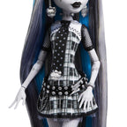 Monster High Reel Drama Doll, Lagoona Blue in Black and White, Collectible Reproduction with Doll-Size and Life-Size Posters, Horror Flick Theme