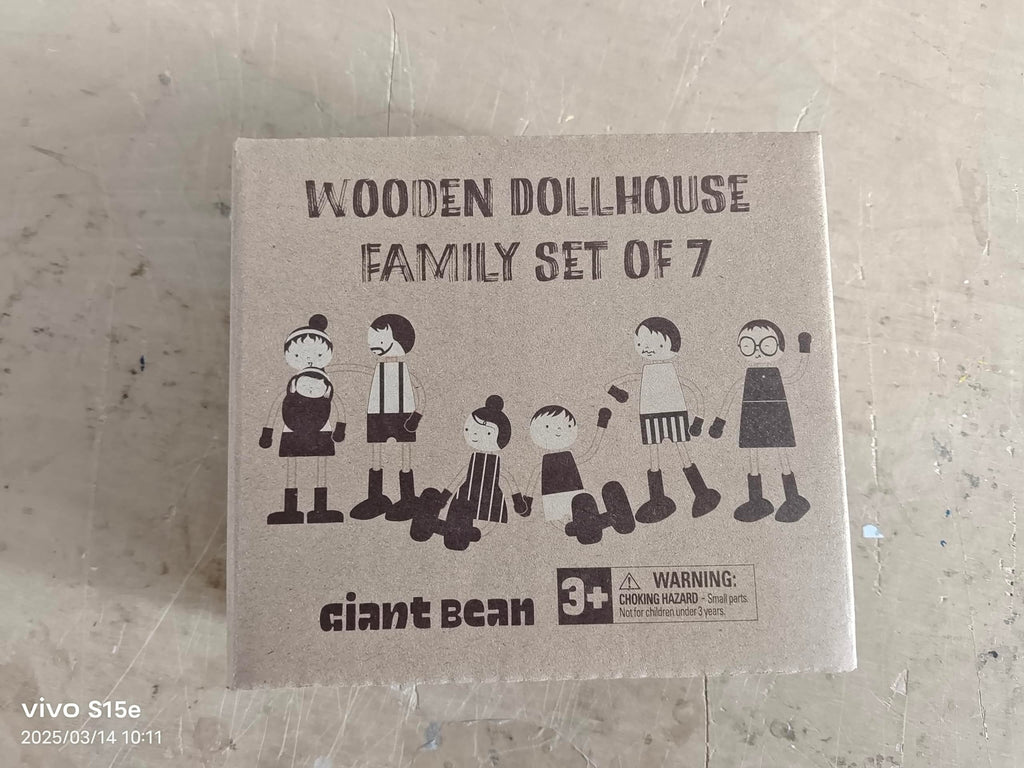 Giant bean Wooden Family Dolls Set of 7 for Dollhouse, Dollhouse People Miniature Dollhouse Accessories Toy for Boys Girls Kids Pretend Play 3 Years up