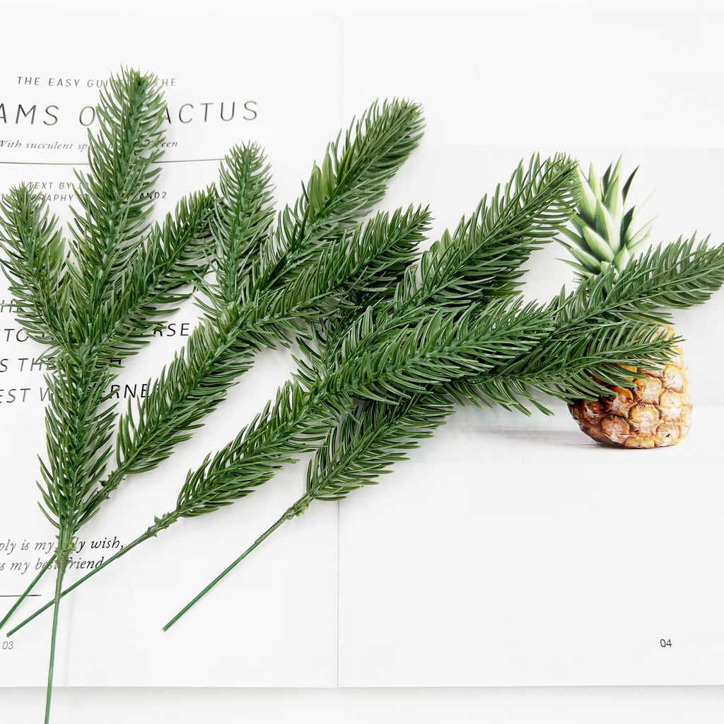 Hananona 50 Pcs Artificial Pine Needles Branches, Christmas Evergreen Picks