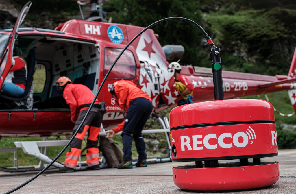 RECCO /Rescue reflector for backpacks/red