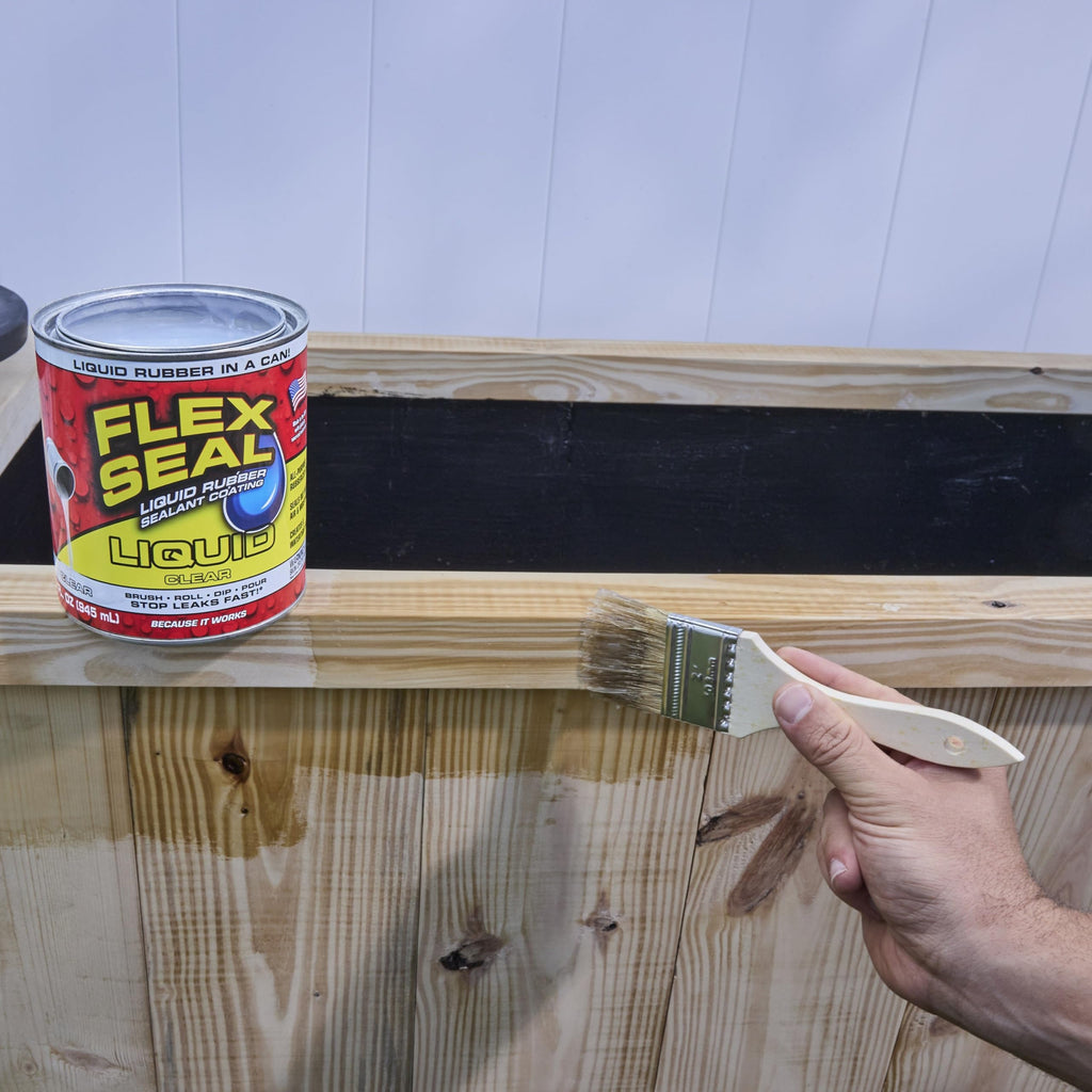 Flex Seal Liquid, Rubber Coating Sealant, Waterproof, Flexible, Breathable, and UV Resistant, Roof Repair, Basements, RV, Campers, Trailers, Marine, EPDM, Masonry, Clear, 16 oz
