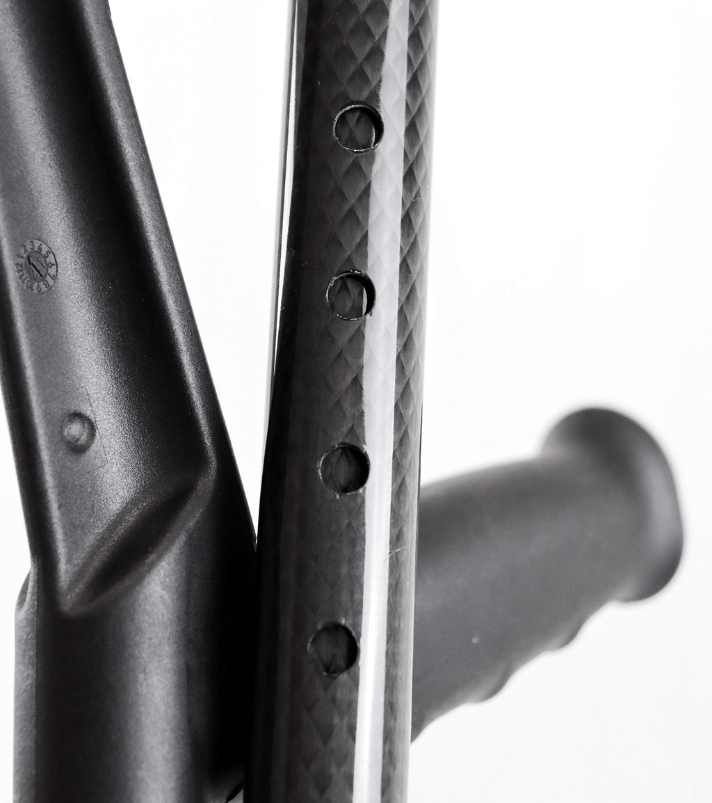 KMINA Folding Crutches of Carbon Fibre (x1 Unit), Open Cuff, Lightweight, Forearme Foldable Crutch - Made in Europe - KMINA PRO