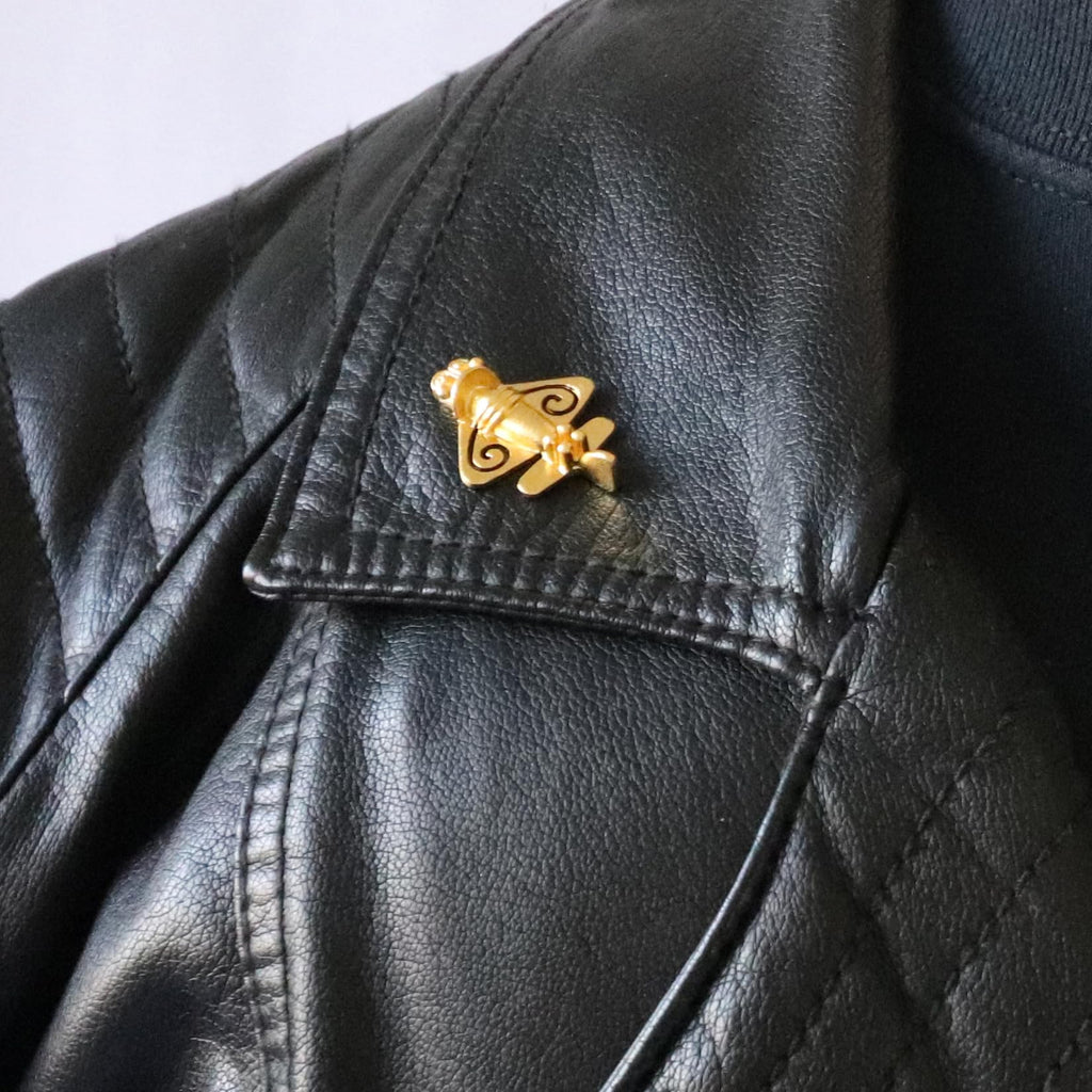 Real Metal Quimbaya Flyer Pin Real 24K GP Pre-Colombian Ancient Alien Artifact Lapel, Hat, Jacket or Backpack Pin