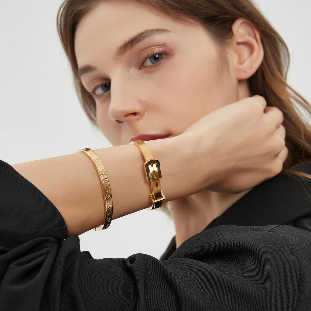 Jarlinwel Gold Silver Plated Bracelets for Men Women Roman Numeral Bangle Bracelet Stainless Steel Personalized Engraved Unisex Bangle (2 Pcs Womens Gold Bangle)