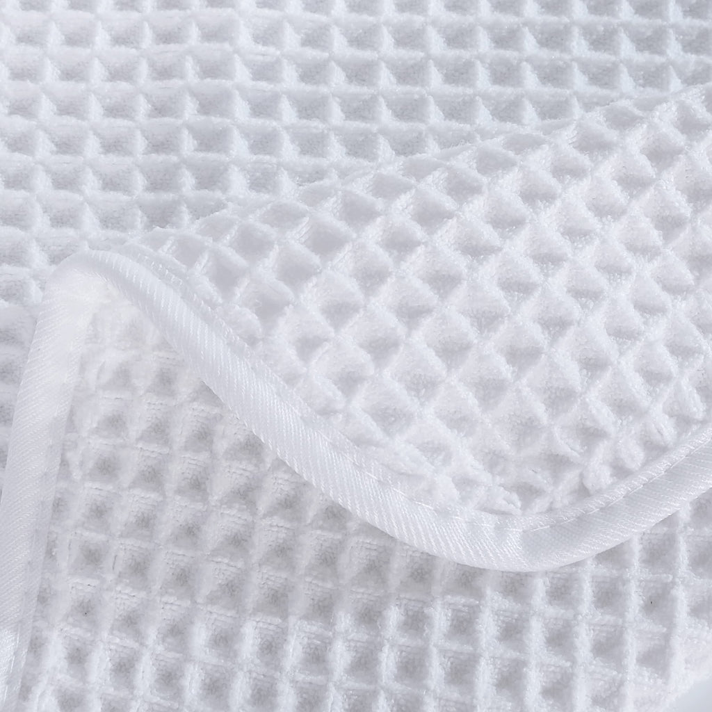 POLYTE 430 GSM Microfiber Oversize Quick Dry Lint Free Bath Towel, 60 x 30 in, 4 Pack (Waffle Weave)
