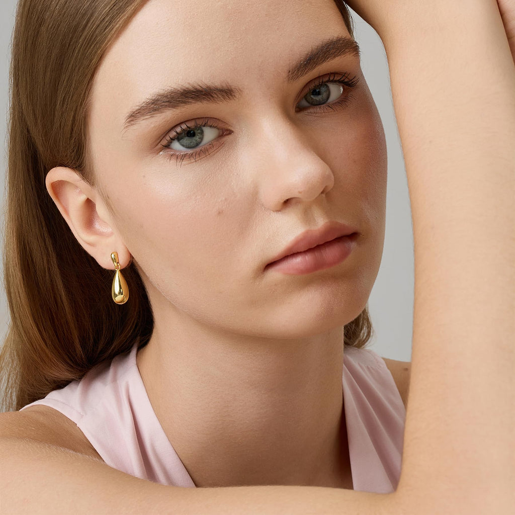 FRUMOS 18K Gold Plated Mini Teardrop Dangle Earrings for Women, 925 Sterling Silver Post Earrings, Lightweight Fashion Jewelry