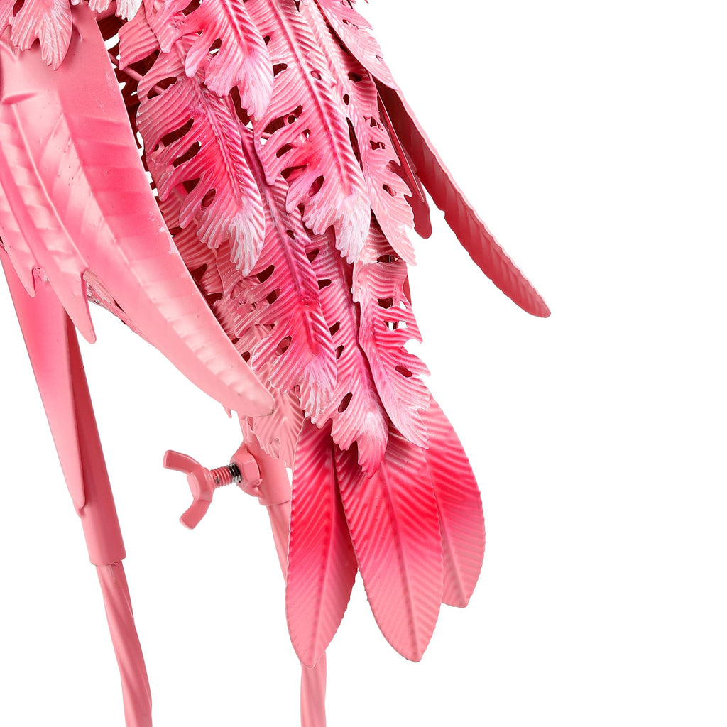 QNGCOLRCY Garden Statues Flamingo Sculptures Metal Yard Art, Pink Bird Art Outdoor Backyard Decor Patio Lawn Porch Ornament Flamingo Yard Decoration (Pink with White)