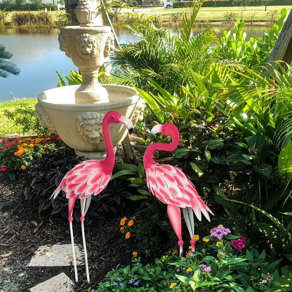 SUNREEK Set of 2 Pink Flamingo Outdoor Statues, Metal Yard Flamingo for Garden Patio Lawn Backyard Decorations