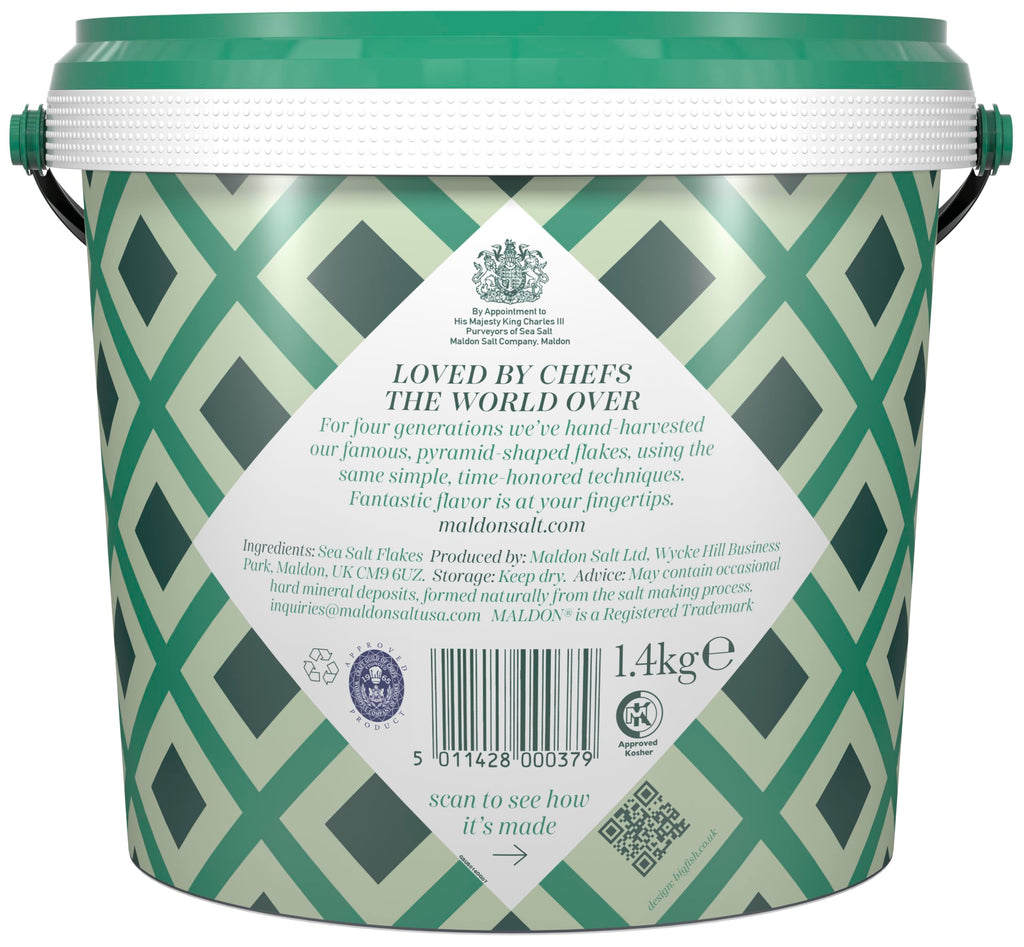 Maldon - Sea Salt Flakes Tub, 3.1 lb (1.4kg) - Unique Pyramid Shaped Salt Flakes, Perfect for a Wide Range of Dishes, Hand-Harvested for Four Generations