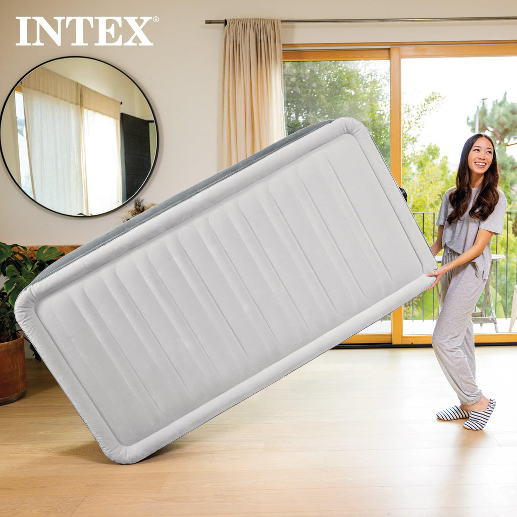 Intex 64417ED 22in Queen Dura-Beam Comfort Plush High-Rise Inflatable Air Mattress with Built in Pump for Travel and Camping, 600lb Weight Capacity