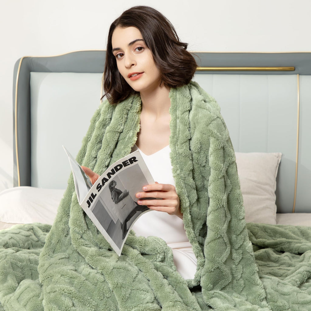 Aganear Fleece Throw Blanket for Couch Sofa 50"x60" Sage Green