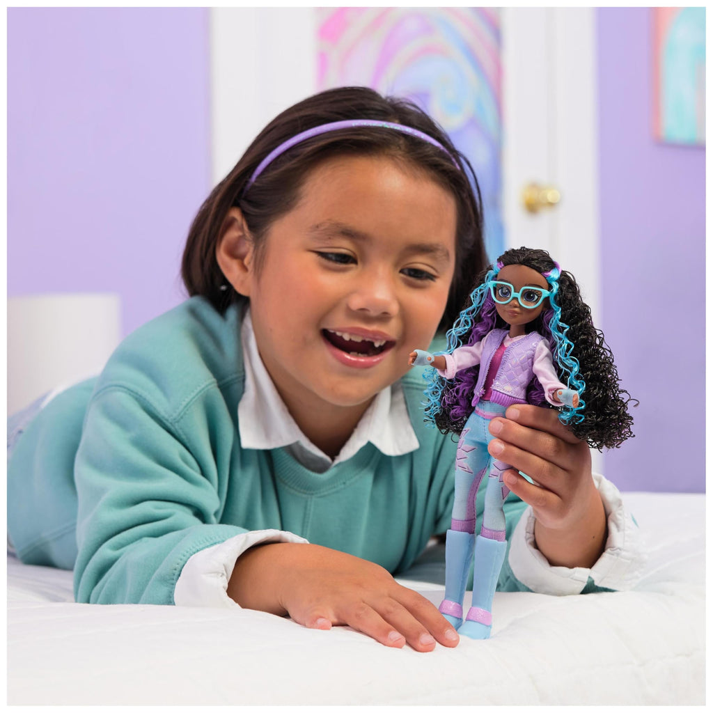 Unicorn Academy, Layla Doll with 5 Accessories, 9.5”, Dolls & Unicorn Toys for Girls Ages 4 and up