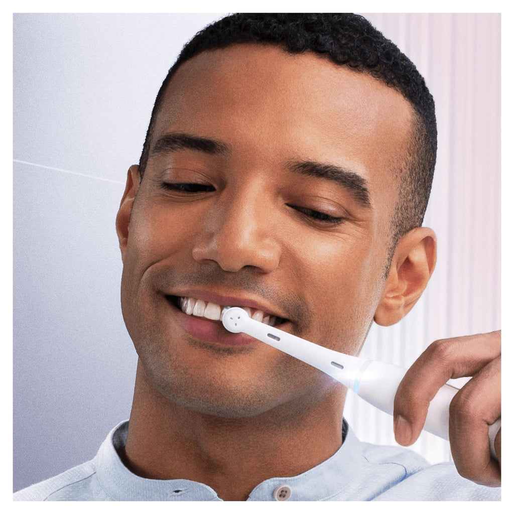 Oral-B iO Gentle Care Replacement Toothbrush Heads, Soft Bristles, 4 Count, Compatible with Oral-B iO