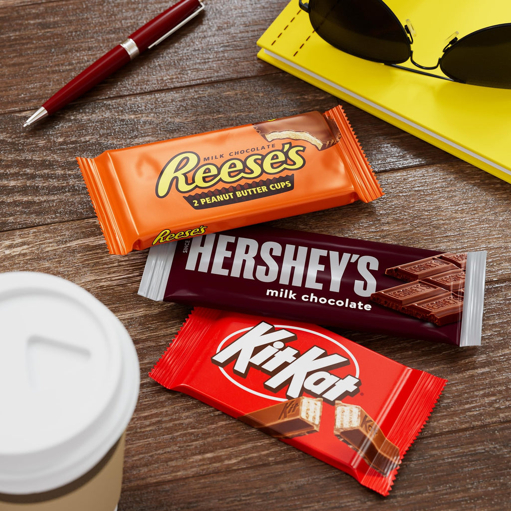 HERSHEY'S, KIT KAT & REESE'S Milk Chocolate Variety Box, 18 ct
