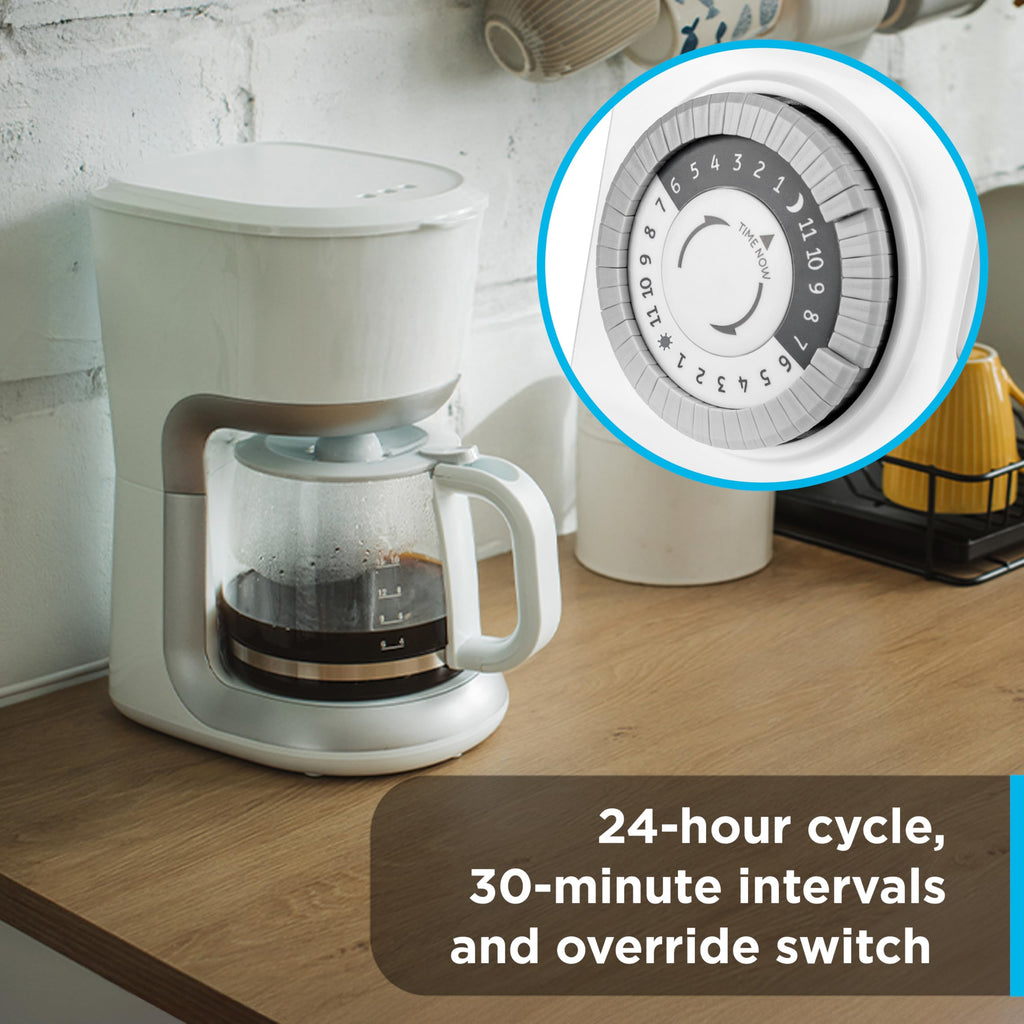 GE 24‑Hour Plug-in Mechanical Timer Outlet, 2 Grounded Outlets, 3 Pack