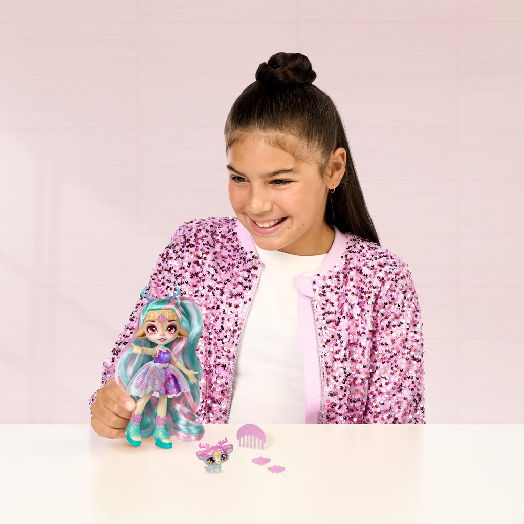 Magic Mixies Pixlings Deluxe Pack, Deerlee The Deer, Shimmer Reveal, Create & Mix Potion That Magically Reveals 6.5" Pixling Doll Inside Potion Bottle - Exclusive Mini Mixies & 6 Hair Accessories