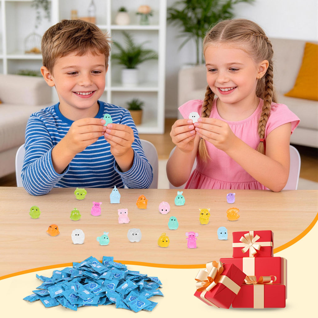 ShtNeeg 140 PCS Mini Resin Animals Blind Bags, Glow in the Dark Animal Resin Models, 50+ Animal Designs for Adults, Miniature Animals for Classroom, Fairy Garden, Dollhouse Decor, DIY Craft Decor