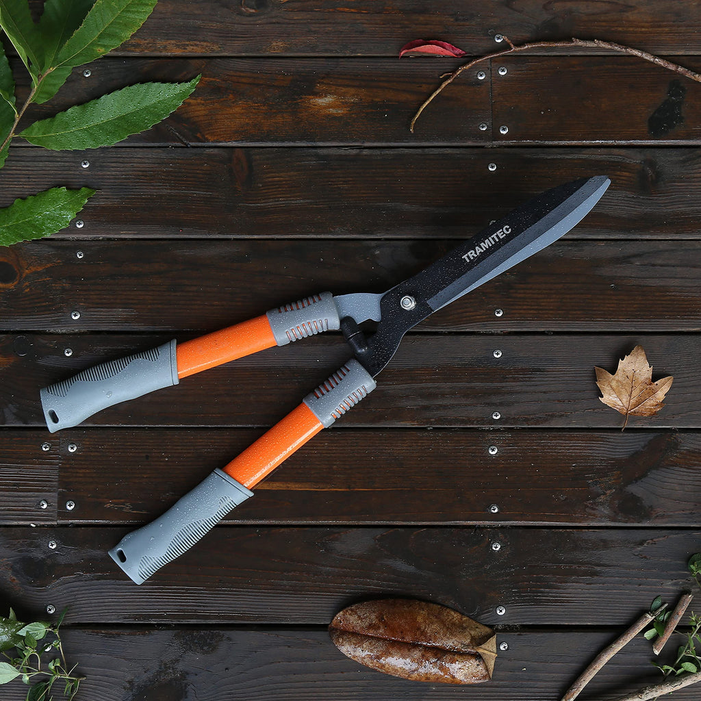 TRAMITEC Garden Hedge Shears, Manual hedge Clippers for Shaping Shrubs and Trimming Bushes. Hedge Clippers & Shears made with Durable Carbon Steel Blades, Shock-Absorbing Bumpers and Comfort Grips.