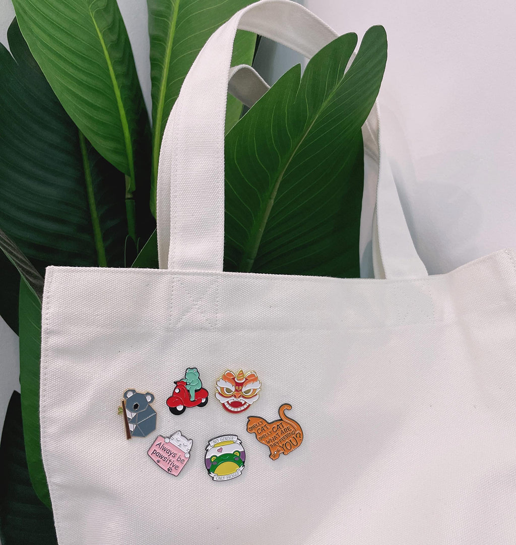 SINCCO 20/40/50/80 PCS Cute Enamel Backpack Pins, Funny Enamel Pins Bulk Set Cool Button Pins Aesthetic Brooch Lapel Pins Anime for Backpacks, Jackets, Hats, Kids, Girls(Style-50)