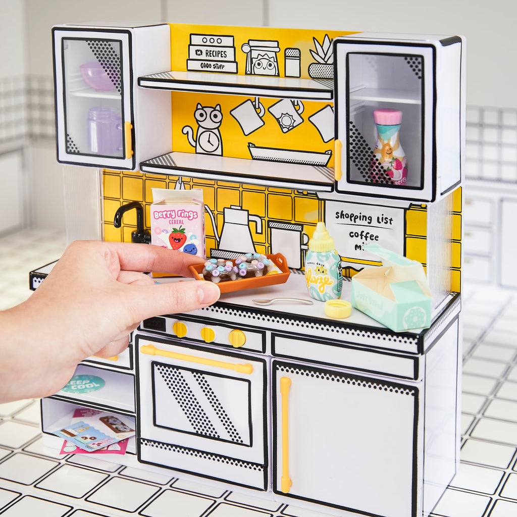 MGA's Miniverse Make It Mini Kitchen, Kitchen Playset, w/UV Light, Collectibles, DIY, Resin Play, Exclusive, Mystery Recipe, Mini Oven Mitts, NOT Edible, 8+