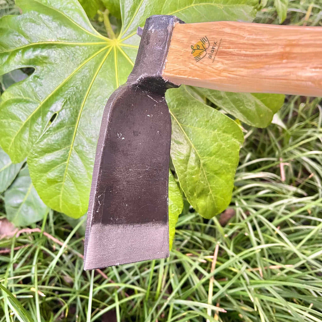 14 Inch Heavy Duty Curved Hoe, Without Welding, Gardening Tool, Oak Handle, for Digging, Weeding, and Planting