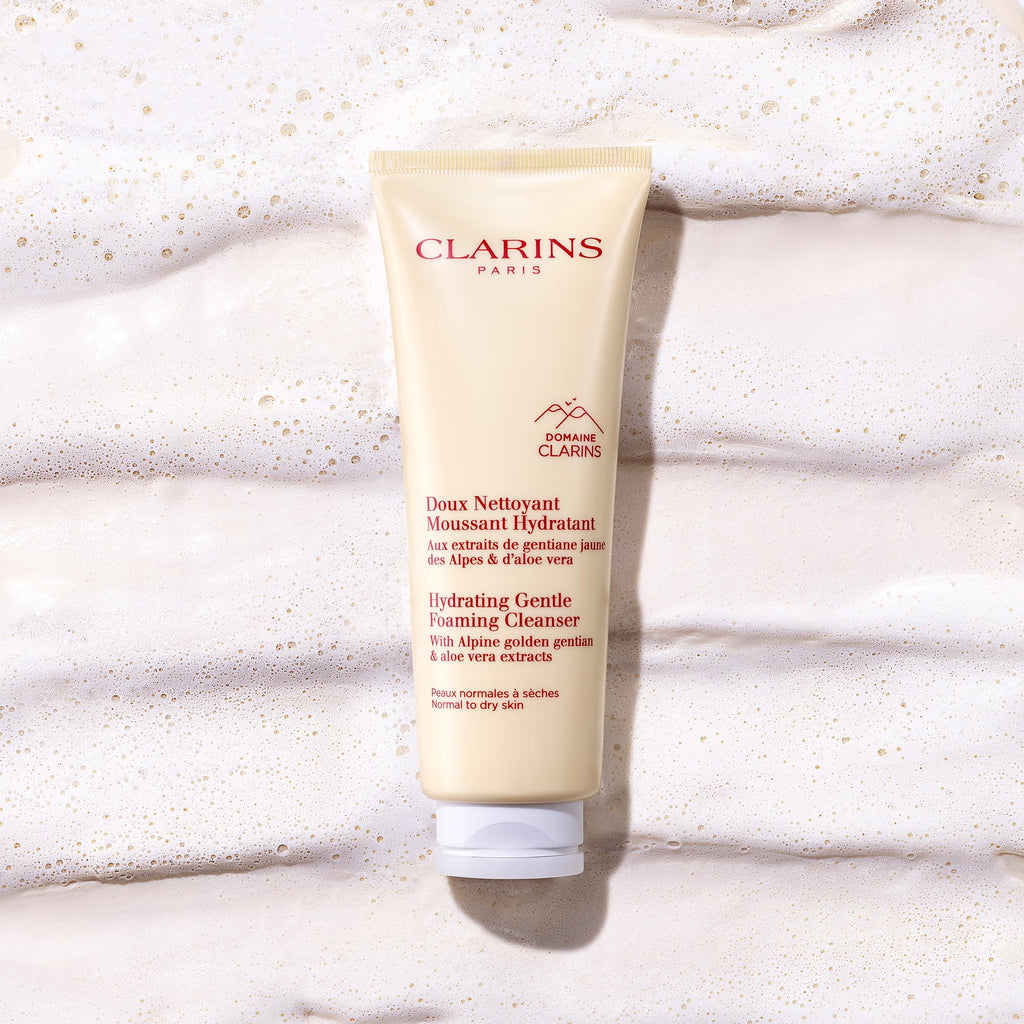 Clarins Hydrating Gentle Foaming Face Cleanser | Cleanses, Soothes, and Softens | Contains Aloe Vera to Boost Hydration | Soap-Free | SLS-Free| Normal To Dry Skin Types | 4.2 Ounces