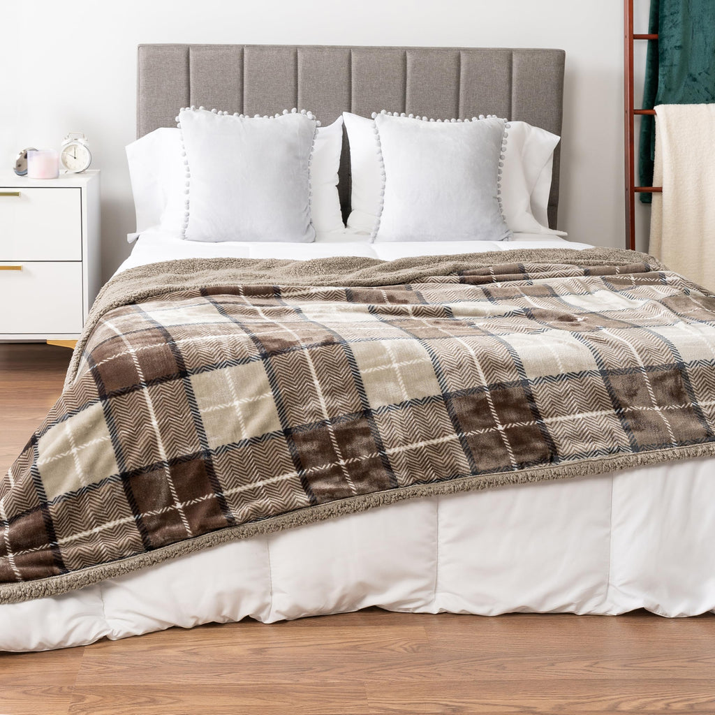 PAVILIA Twin Plaid Sherpa Throw Blanket for Couch Sofa Bed, Taupe, 60x80