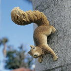 Design Toscano Simone, The Squirrel Hanging Sculpture