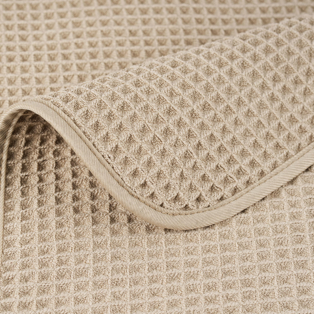 POLYTE 430 GSM Microfiber Oversize Quick Dry Lint Free Bath Towel, 60 x 30 in, 4 Pack (Waffle Weave)