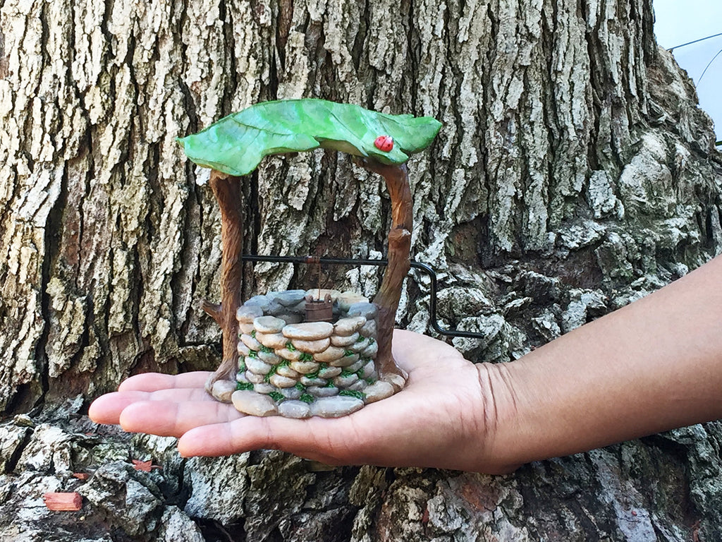 GlitZGlam Miniature Wishing Well with Movable Handle and Water Bucket for Garden Gnomes and Fairies -a Fairy Garden Accessory